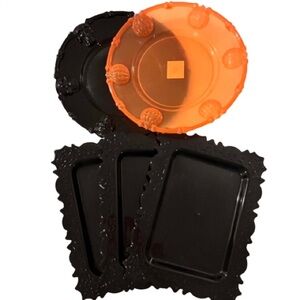 NWT- Set of 5 Plastic Halloween Themed Serving Platters